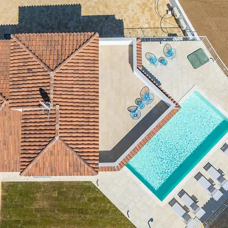 Borgo Bianco בית הארחה בודוני