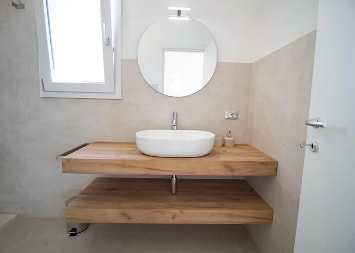 招待所 Borgo Bianco 4*