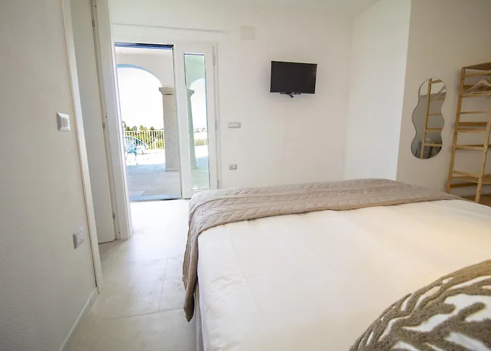 招待所 Borgo Bianco 4*